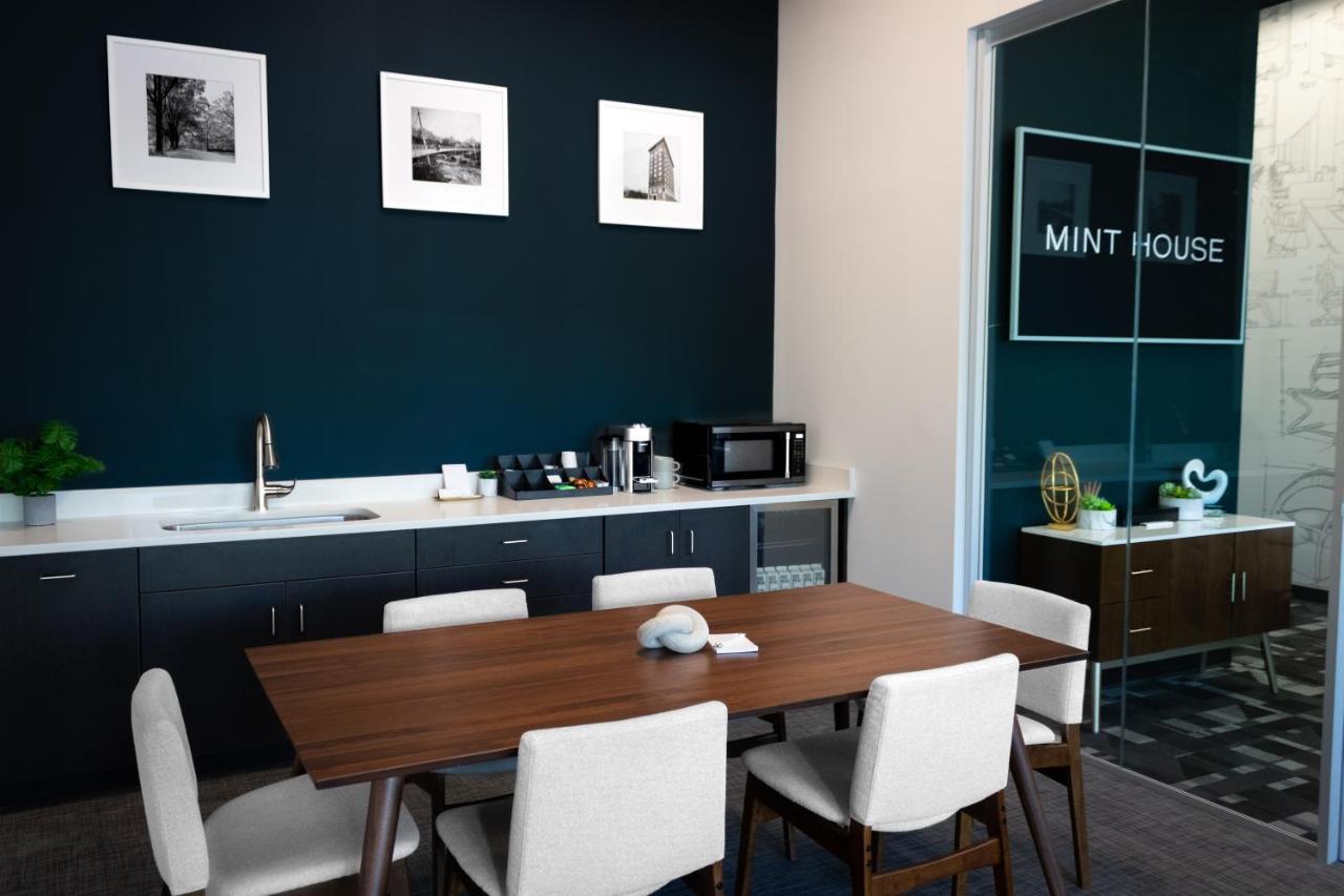 Mint House - Downtown 4*