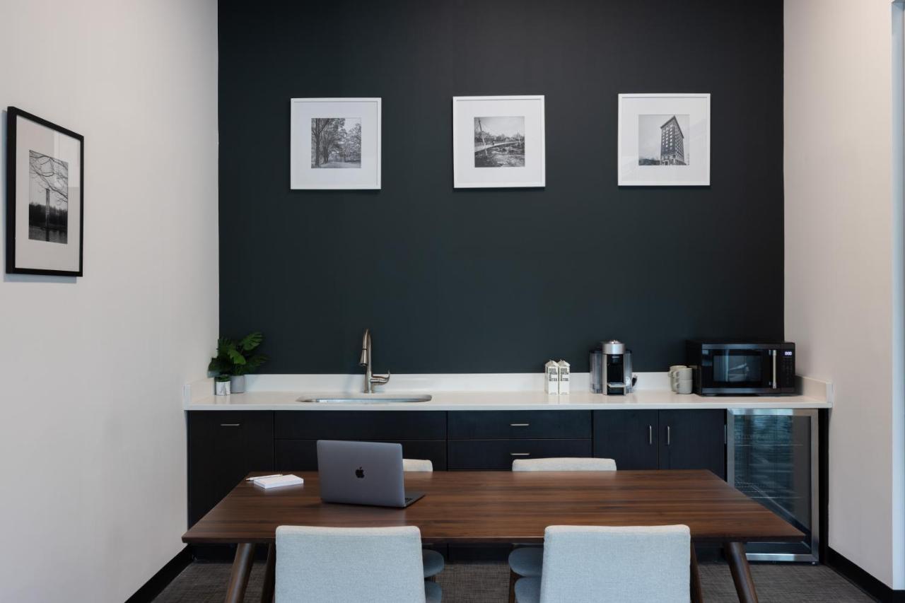 Mint House - Downtown Aparthotel 4*