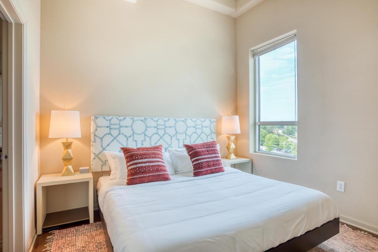 Mint House - Downtown 4* Greenville