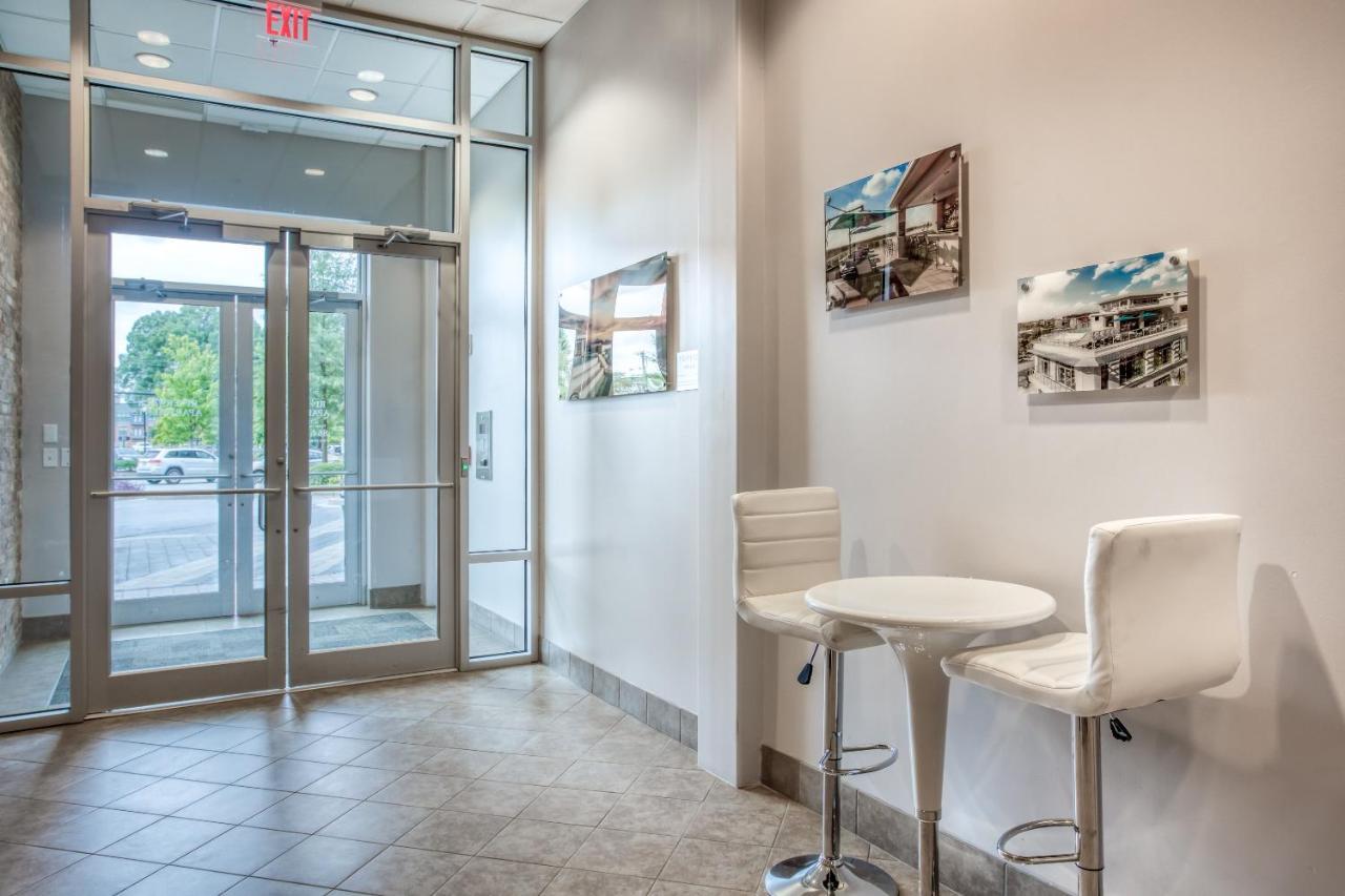 Mint House - Downtown 4* Greenville